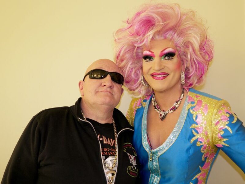 Hamburg: Original Kiez Tour in German with Eddy Kante - Key Points