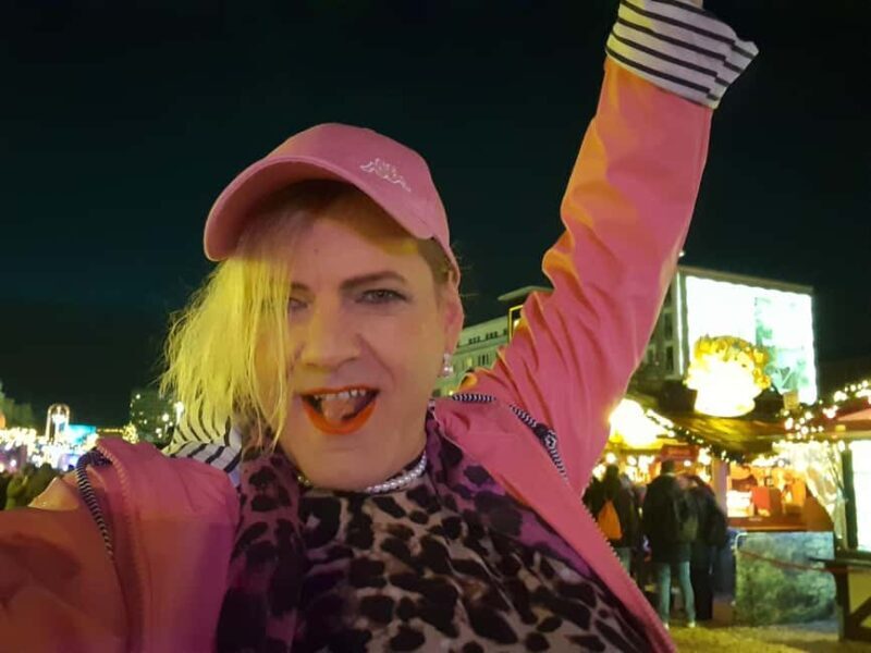 Hamburg: Private St. Pauli Night Tour with Musical Dancer - Final Thoughts