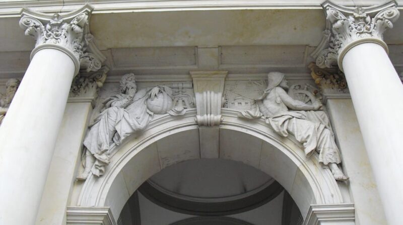 Hamburg: Private Tour Down Town around City Hall - A Detailed Look at Hamburg’s Historic Center