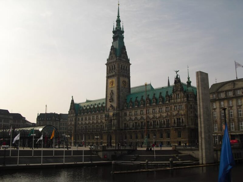 Hamburg: Private - Town Hall, Speicherstadt, Elbphilharmonie - Key Points