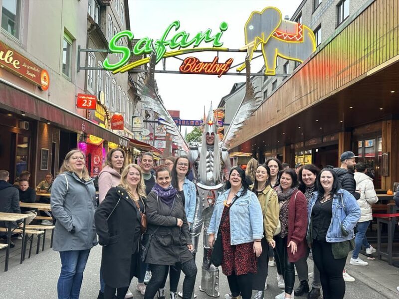 Hamburg: Reeperbahn pub crawl with insider-guide & shots - Key Points