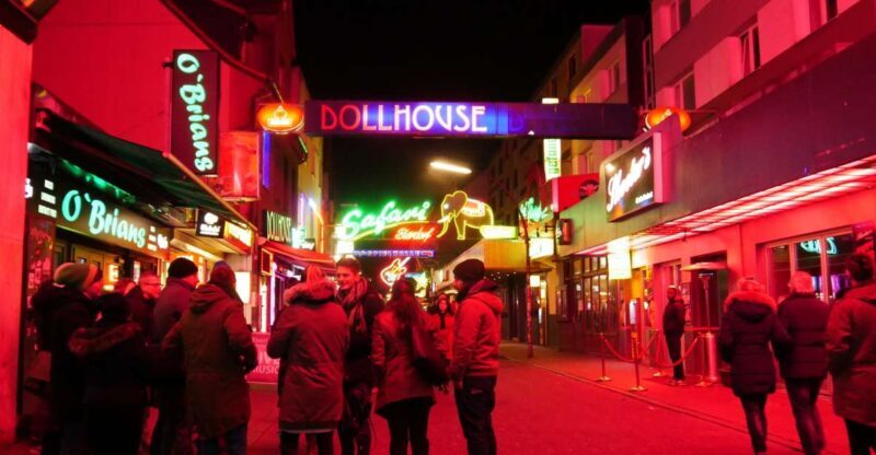 Hamburg: Reeperbahn Tour with English-Speaking Guide - A Complete Look at the Hamburg Reeperbahn Tour