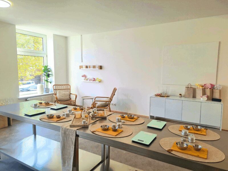 Hamburg: Room fragrance workshop and gin and tonic - Why This Experience Stands Out