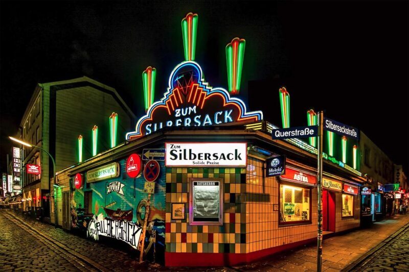 Hamburg: Safari tour in St. Pauli - A detailed look at the Hamburg St. Pauli Safari Tour