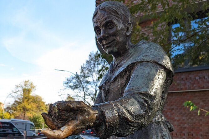 Hamburg Scavenger Hunt and Sights Self-Guided Tour - The Sum Up