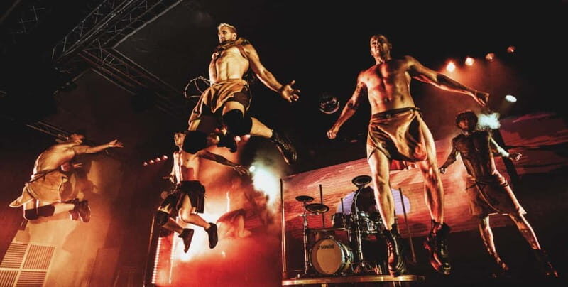 Hamburg: SIXX PAXX Men´s Perfoming Arts Show - The Venue and Logistics