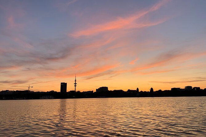 Hamburg Small-Group Sunset Sailing Cruise on Lake Alster - What to Expect from the Hamburg Sunset Sailing Cruise