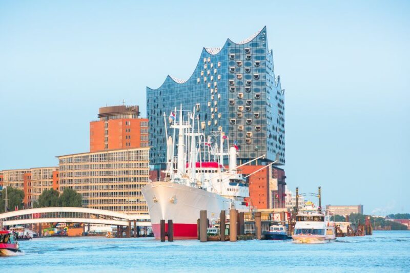 Hamburg: Speicherstadt and HafenCity Tour - Discovering Hamburg’s Historic Speicherstadt