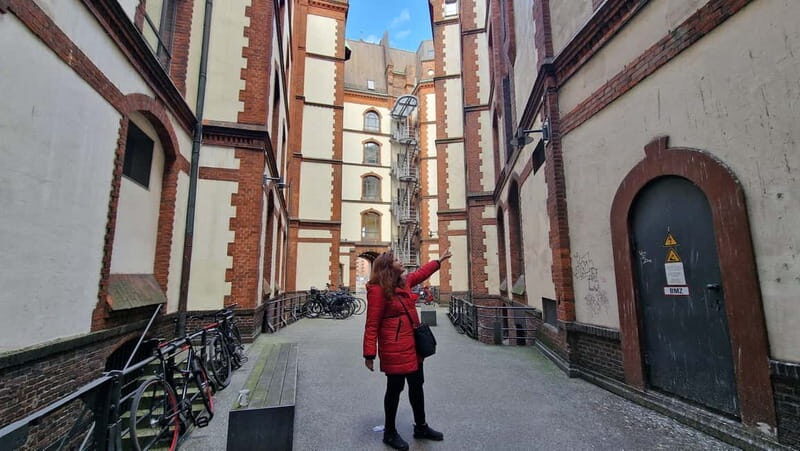 Hamburg: Speicherstadt, HafenCity + Elbphilharmonie Tour - Real Traveler Insights