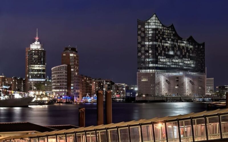 Hamburg: Speicherstadt & HafenCity Tour - The Sum Up