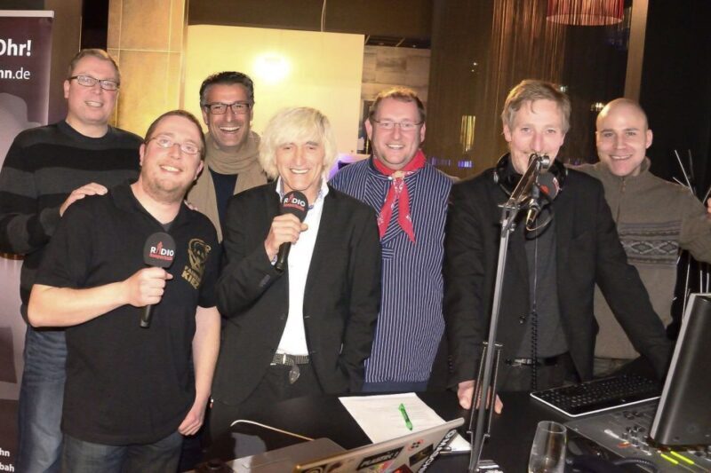 Hamburg: St. Pauli Tour with the White Dandy - Key Points