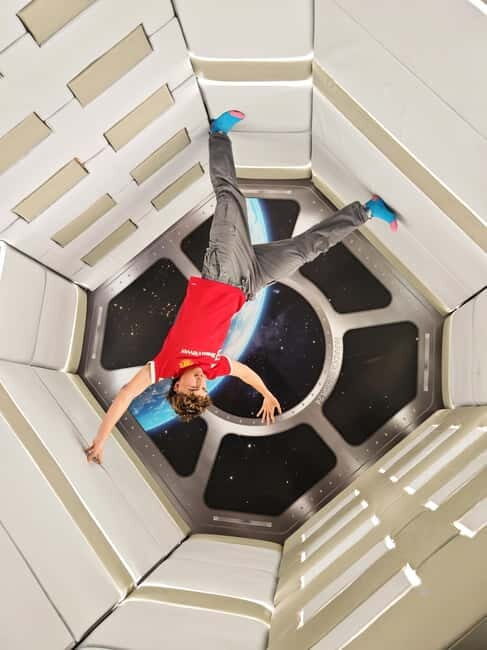 Hamburg: Ticket for the Paradox Museum - An Eye-Opening Experience in Hamburgs Heart