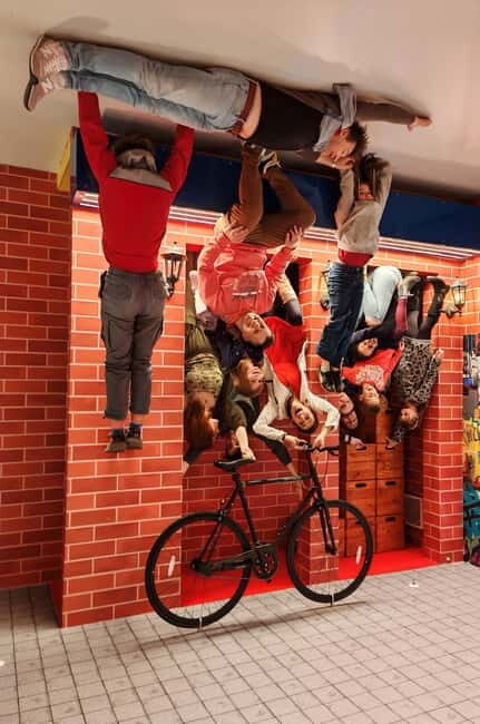 Hamburg: Ticket for the Paradox Museum - The Practicalities: Booking, Access, and Tips