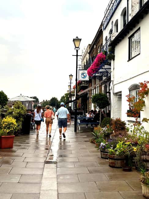 Hammersmith: Scenic Riverside Walking Tour & Prosecco Toast - An In-Depth Look at the Hammersmith Riverside Experience