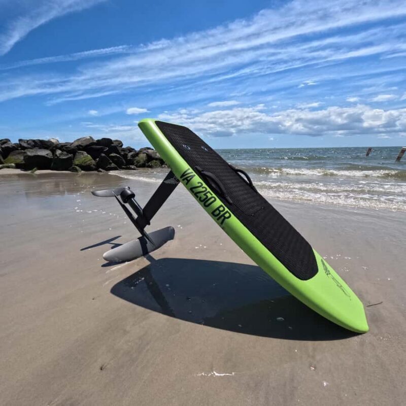 Hampton: 60-Minute eFoil Lesson - Setting the Scene: Hampton’s Waterfront and Meeting Point