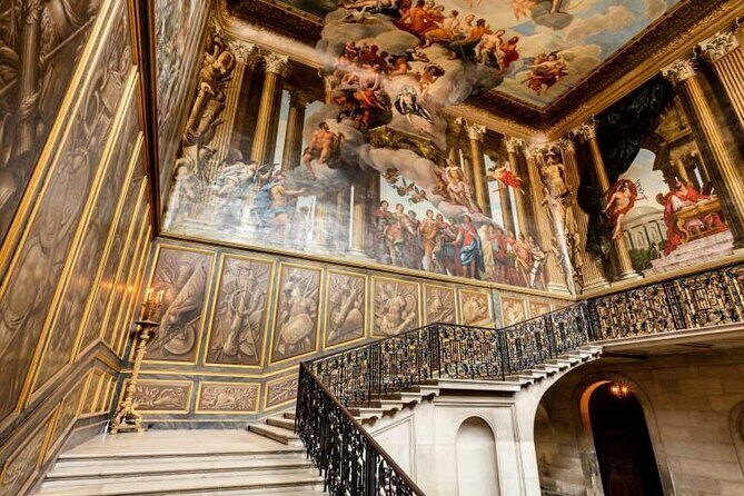 Hampton Court Palace Half Day Trip from London with Tickets - The Authenticity and Unique Touches