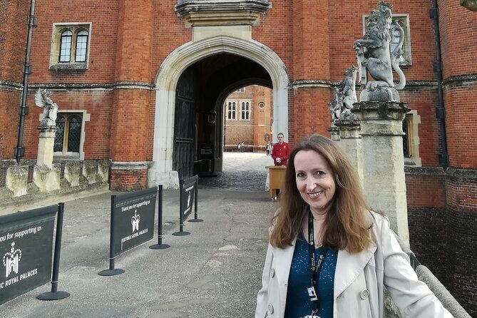 Hampton Court Palace Private Guided Tour - The Sum Up