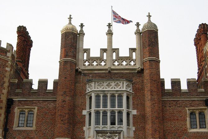 Hampton court palace private tour from London - A Practical Look at the Hampton Court Palace Private Tour from London