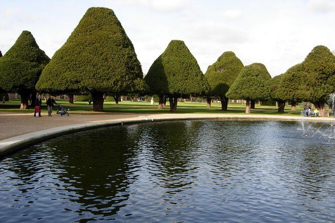Hampton court palace private tour from London - FAQ