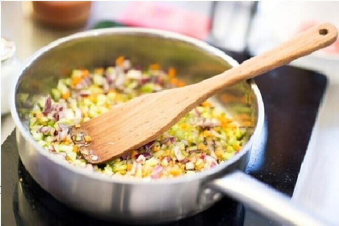 Hands on Deluxe Traditional 4-course dinner with fresh pasta - A Deep Dive into the Experience