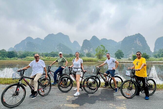 Hang Mua - Hoa Lu - Tam Coc Small Group Tour 8 People a Group - Transportation and Group Size: Why It Matters