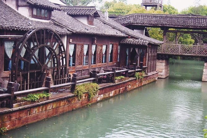 Hangzhou Private Tour to Wuzhen Water Town with Lunch or Dinner - Exploring the Itinerary in Detail