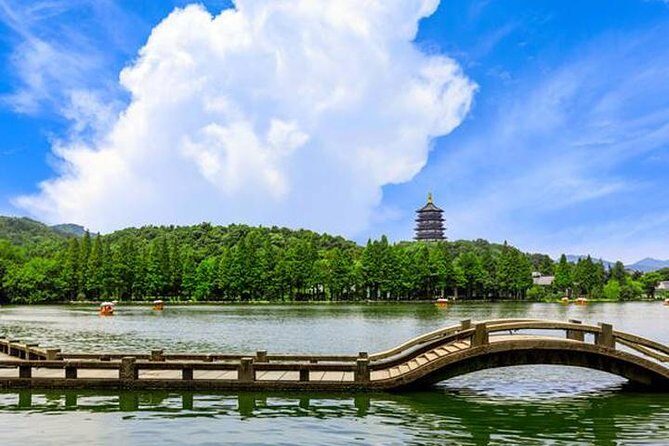 Hangzhou Xiaoshan Airport To Hangzhou downtown city one way private transfer - Why This Transfer Is Worth Considering in Hangzhou