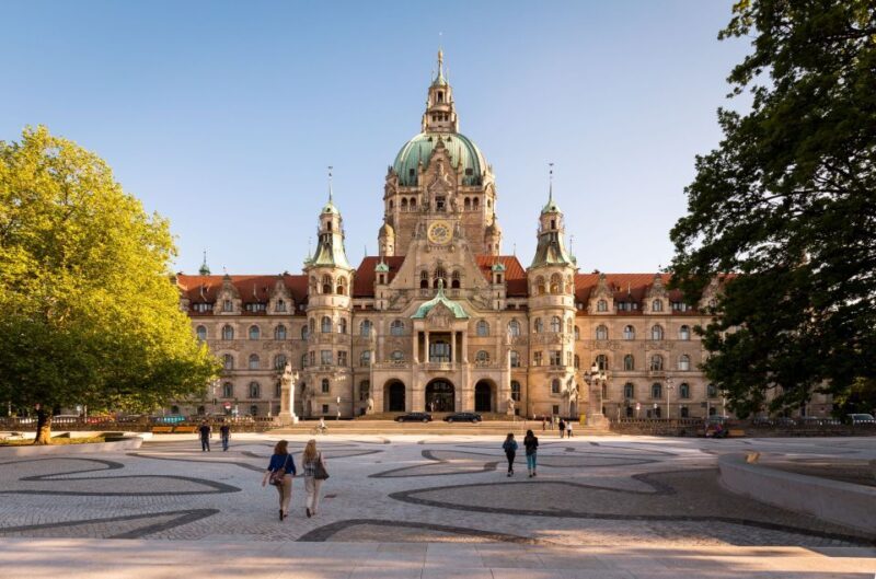 Hannover: Guided City Walk - FAQ