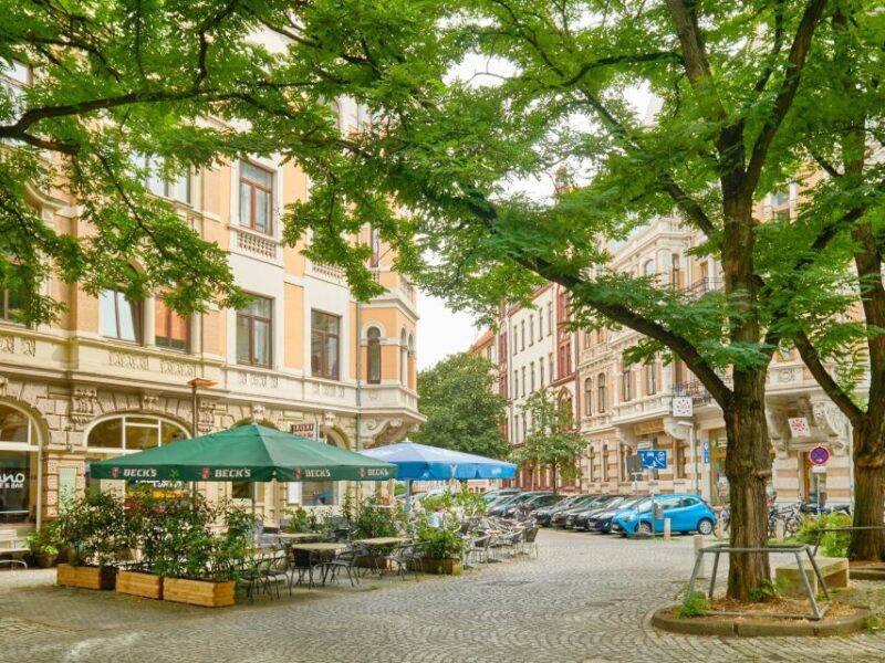 Hannover: Guided Walking Tour of the List District - A Detailed Look at the Tour Experience