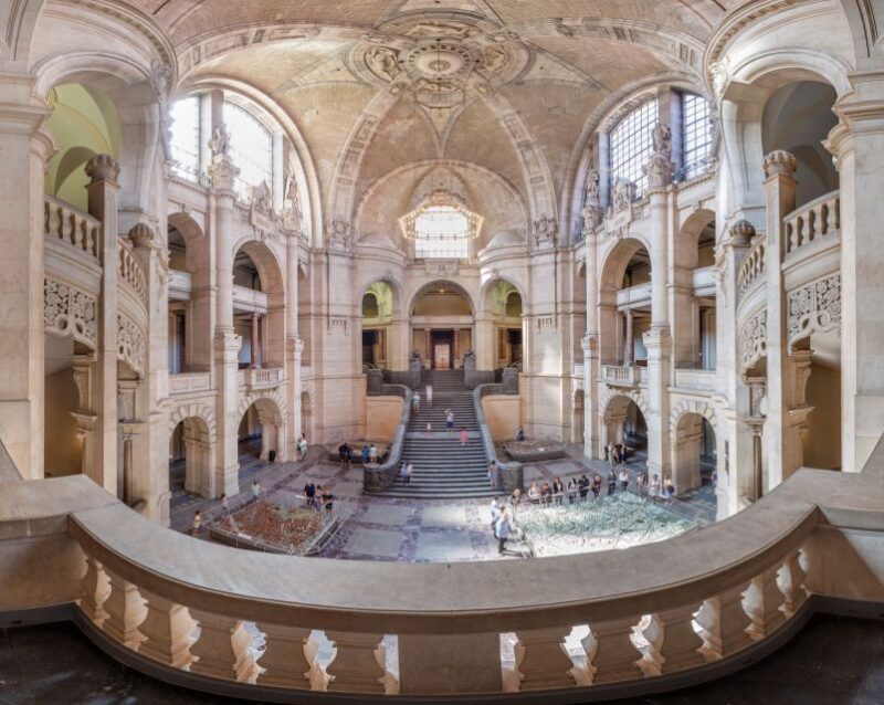 Hannover: New Town Hall exclusive Guided Walking Tour - The Sum Up