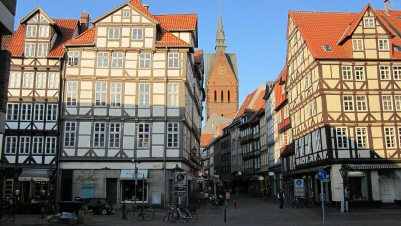 Hannover: Private Guided Walking Tour - Architectural and Cultural Highlights