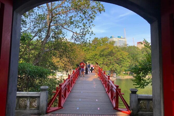 Hanoi City Tour: Private Half Day - Highlights and Train Street - A Deep Dive into the Hanoi Half-Day Tour
