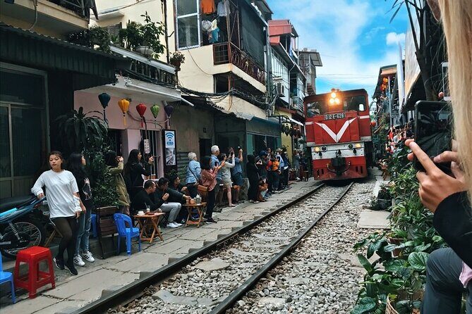 Hanoi City Tours Small Group Full Day guided tour - Transport and Group Dynamics