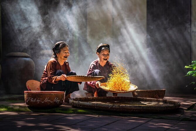 Hanoi Hidden Gems: Van Phuc Silk, Duong Lam Village Private Tour - Key Points