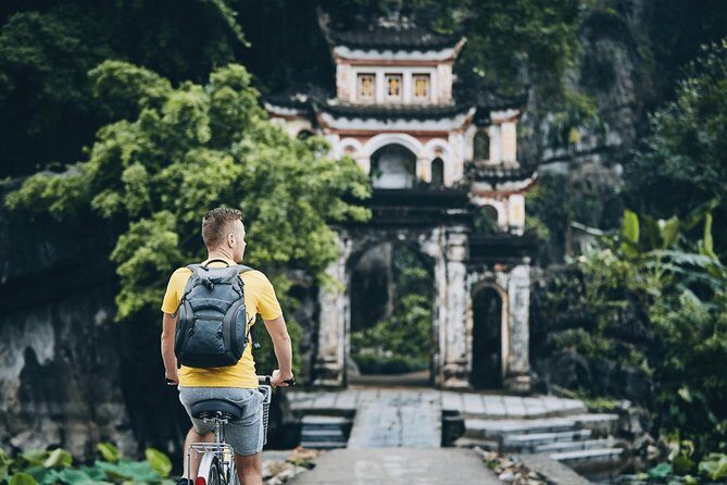 Hanoi - Hoa Lu -Tam Coc -Halong Bay 5days/4nights - FAQs