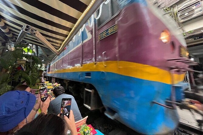 Hanoi Jeep Tour with sightseeing, street food and train street - Frequently Asked Questions