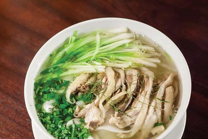 Hanoi local street food tour - Key Points