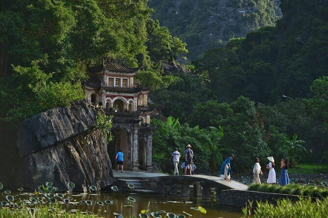 Hanoi: Luxury Day Trip to Bich Dong Pagoda and Trang An Grottoes - A Well-Structured Day Exploring Northern Vietnam’s Hidden Gems