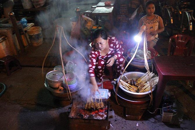 Hanoi Private Tour: Hoa Lo Relic, Train Street, All Highlights - What to Expect from the Itinerary