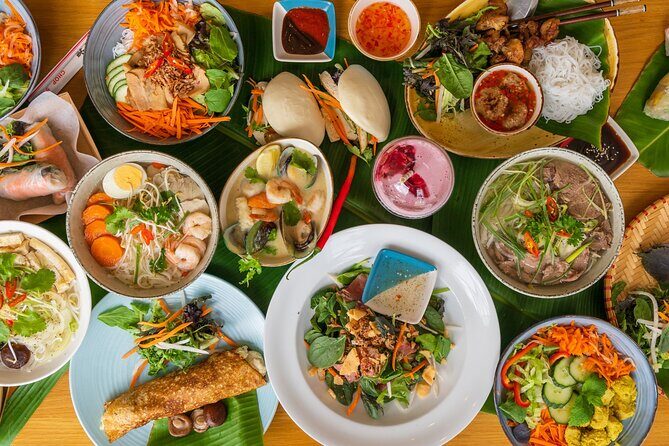 Hanoi Street Eats Evening Small Group Tour - The Itinerary: A Closer Look at What You Can Expect