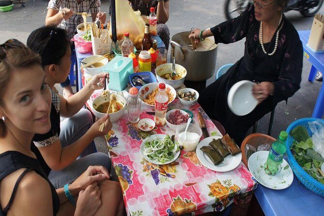 Hanoi Street Food Experience by Walking - Starting Point at Old Quarter: A Culinary Welcome