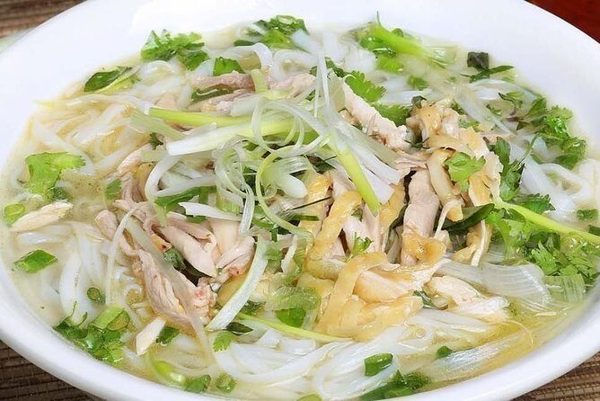 Hanoi Street Food Tour with Train Street - The Highlight: Train Street Experience