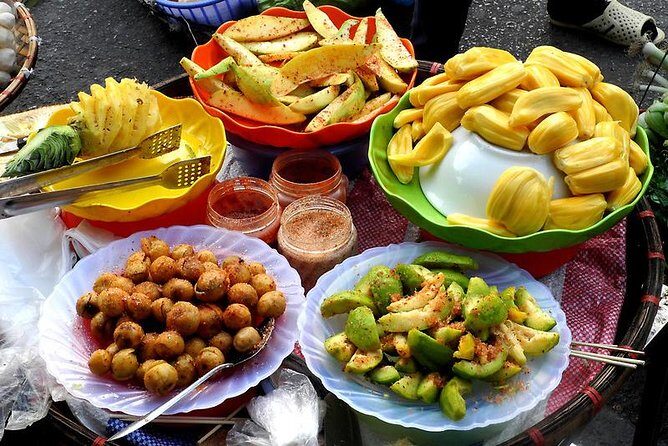 Hanoi Walking Foodie Tour by night - An In-Depth Look at the Hanoi Night Walking Foodie Tour
