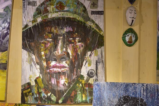 Hanoi's urban art galleries&best Pho - Walking Through Vibrant Streets & Murals