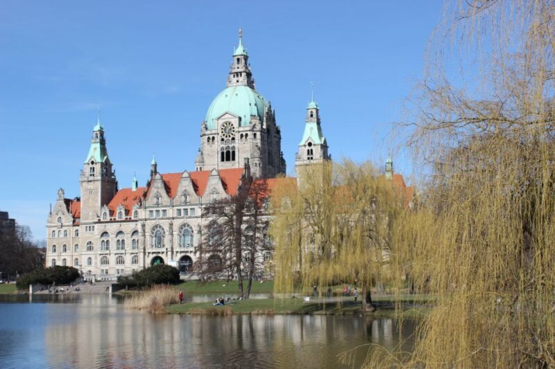 Hanover: Old Town Historical Walking Tour by Geo Epoche - Who Will Love This Tour?
