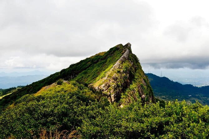 Hanthana 1 Day Hike From Kandy - An In-Depth Look at the Hanthana Hike