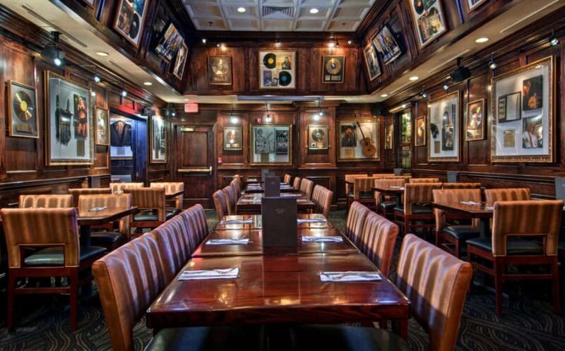 Hard Rock Cafe Meal: Niagara Falls, United States - Suitability and Who Will Love This Experience