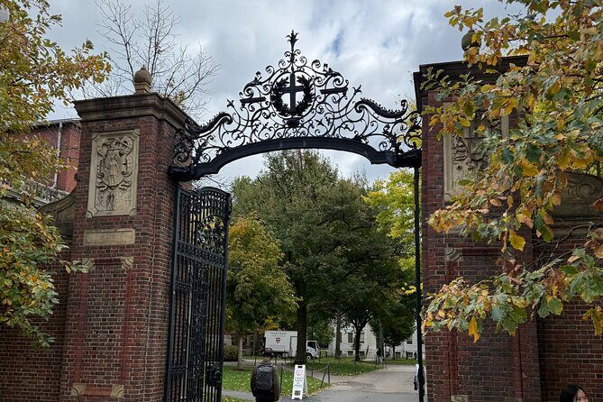 Harvard's Haunts Solo Smart Phone Guided App Ghost Walking Tour - Key Points