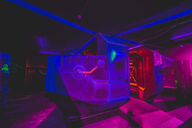 Hasselt: Ultimate Laser Tag Experience  3 Games + Drink - Key Points