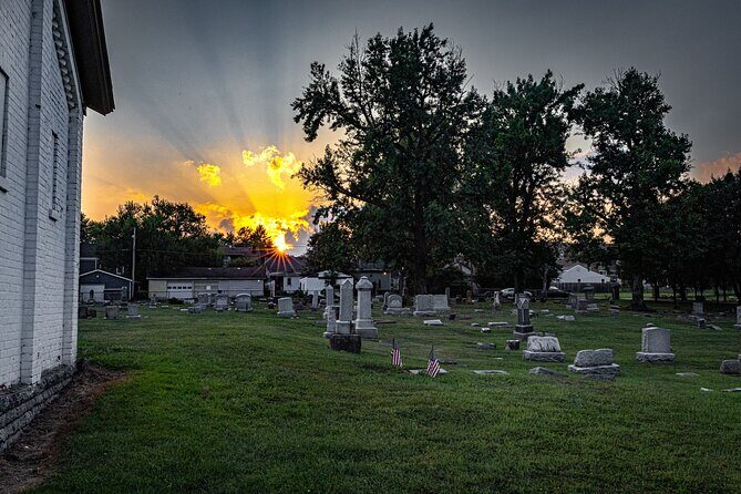 Haunted Tour in Mount Healthy from Cincinnati - Key Points